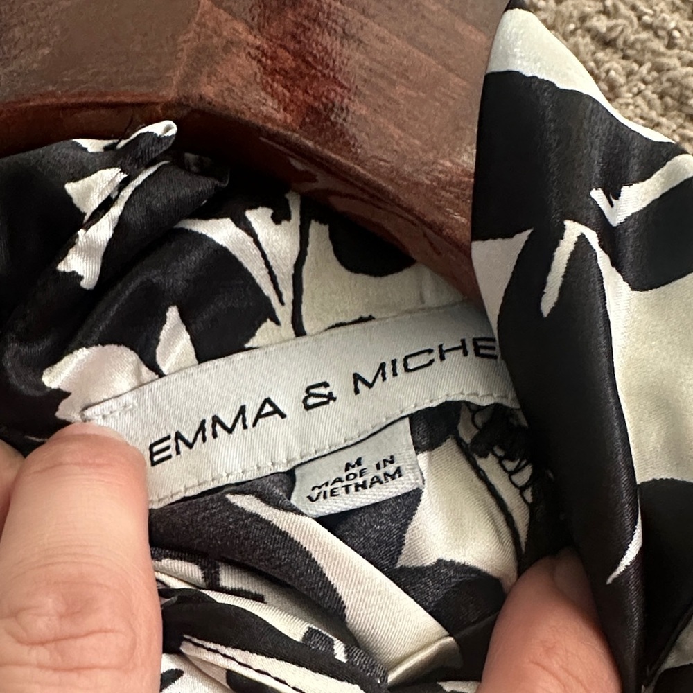 Black & White Floral Tie-Neck Womens Dress - Picture 8 of 8